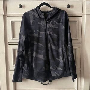 Reebok XL Black Camouflage Zip-Up Hoodie
